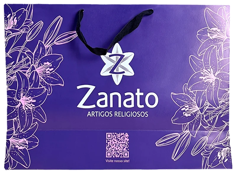 Sacola de papel personalizada roxa com estampa floral e logo Zanato Artigos Religiosos