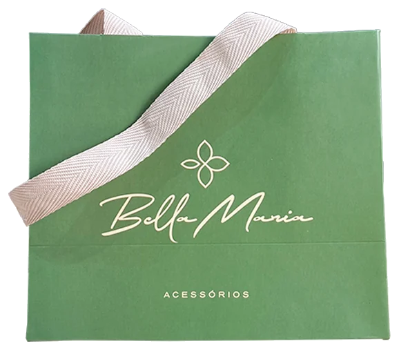 Sacola de papel personalizada verde com logo em dourado